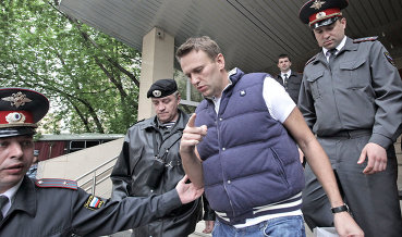 Суд продлил домашний арест Алексею Навальному