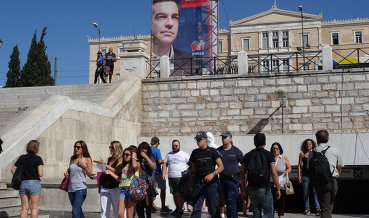 Первые exit poll: СИРИЗА лидирует на выборах в Греции