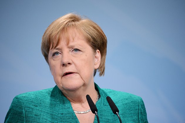 %Канцлер Германии Ангела Меркель на саммите "Группы двадцати" в Гамбурге. 8 июля 2017