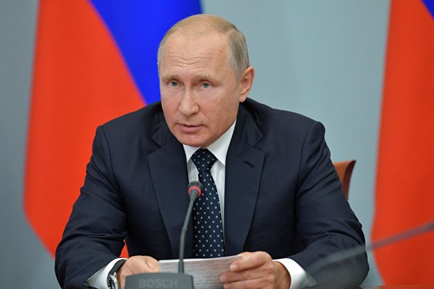 % Президент РФ Владимир Путин проводит совещание по социально-экономическим вопросам. 28 августа 2018