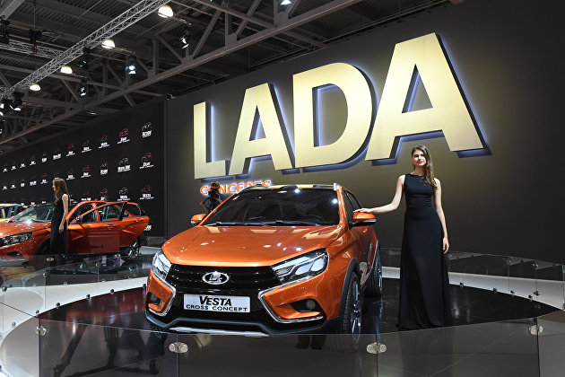 "АвтоВАЗ" с 1 декабря повысил цены на весь модельный ряд автомобилей Lada в среднем на 3%