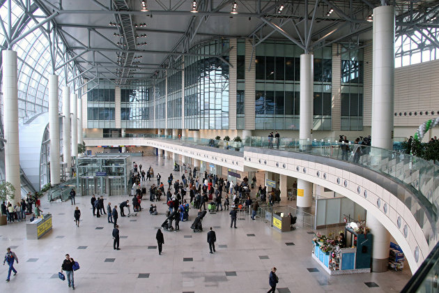 Работа системы регистрации пассажиров в аэропорту Домодедово восстановлена