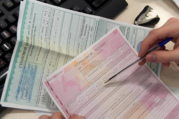Россияне начали получать первые выплаты по страховкам от коронавируса