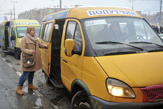 В России начинают штрафовать за высадку из транспорта детей без билетов