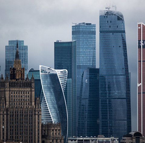 Здание Министерства иностранных дел РФ и Московский международный деловой центр "Москва-Сити"