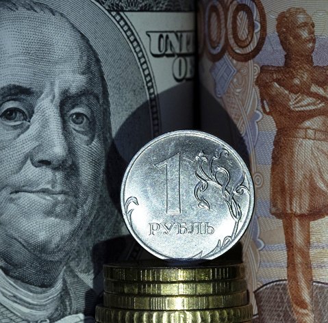 почему биткоин растет а рубль падает