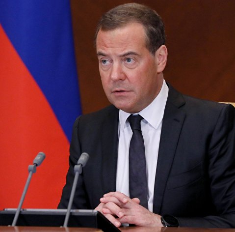 Зампред Совбеза РФ Д. Медведев провел совещание о масштабировании производства и внедрения российских вакцин против COVID-19