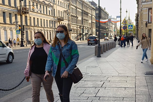Власти Санкт-Петербурга вводят новые ограничения из-за пандемии