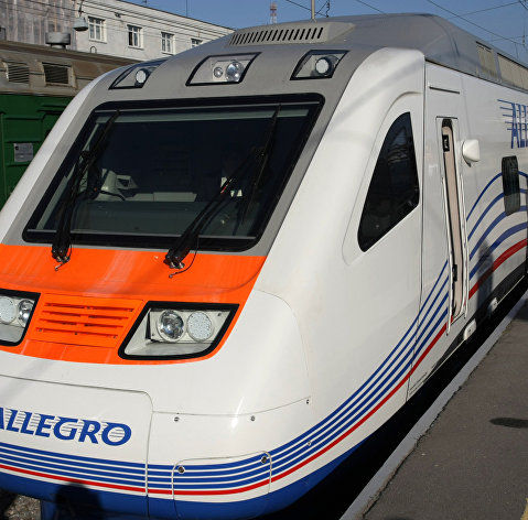 Презентация скоростного поезда "Аллегро" в Санкт-Петербурге