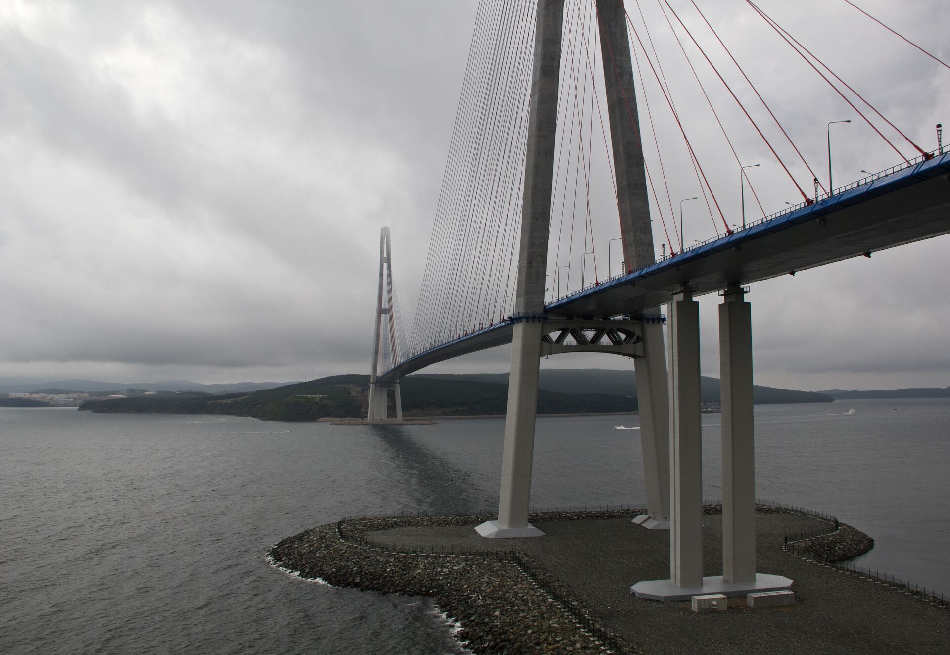 Мост на остров Русский во Владивостоке - ПРАЙМ, 1920, 01.09.2022