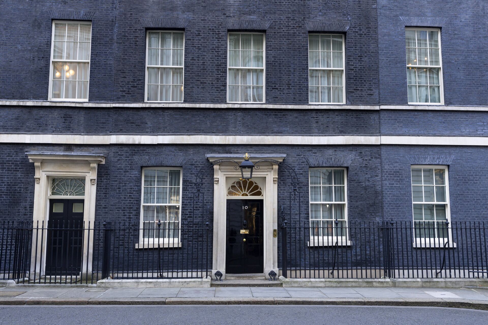 10 Даунинг-стрит - официальная резиденция и офис премьер-министра Великобритании в Лондоне. - ПРАЙМ, 1920, 15.01.2023