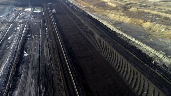 Власти вернули с 1 марта курсовые экспортные пошлины на вывоз угля